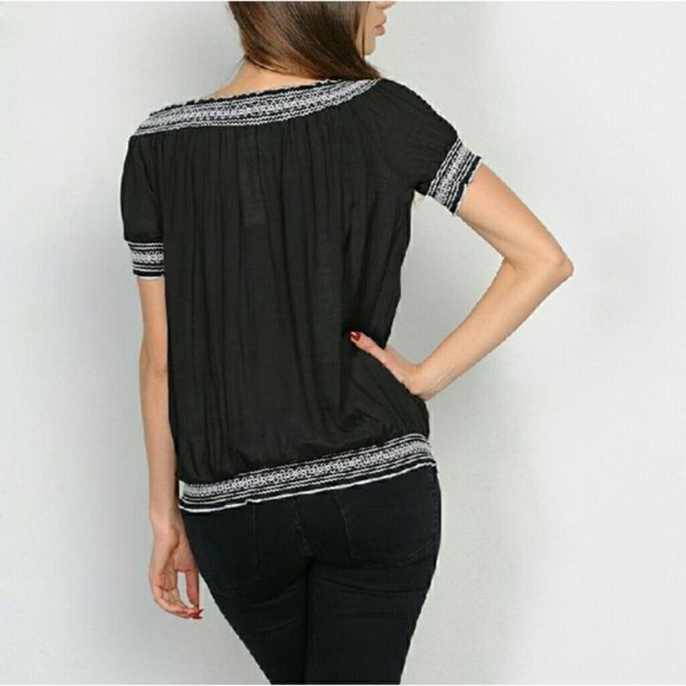 Beautiful Boho Embroidered Button Down Top - Picture 6 of 6